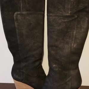 Sued mid calf boots